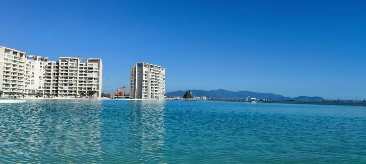 Laguna Del Mar * La Serena